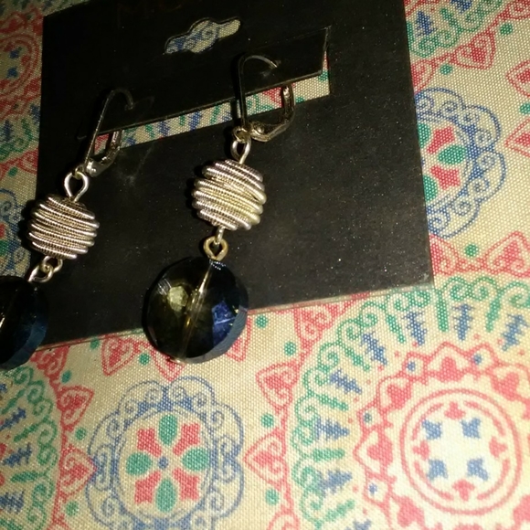Earrings - Picture 3 of 3